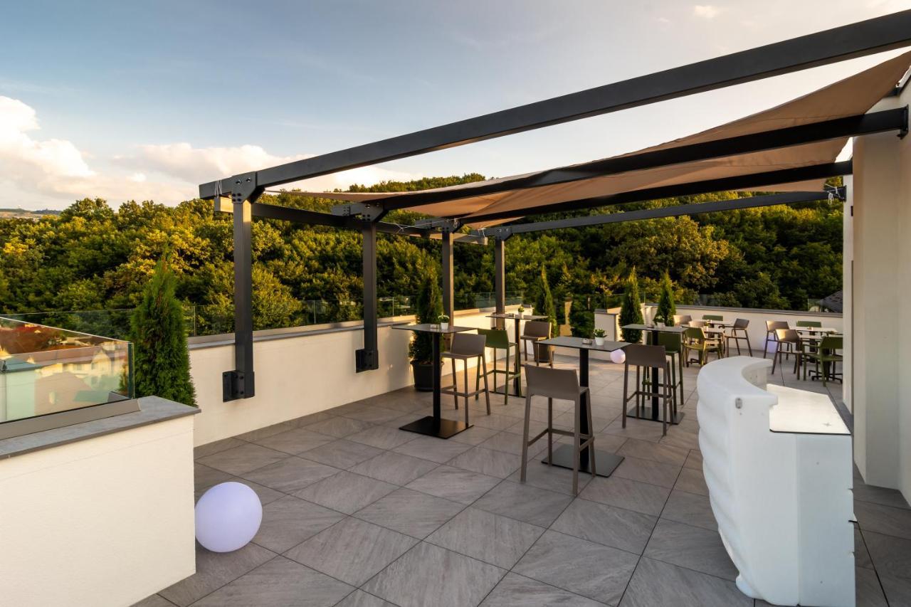 Aparthotel Nox Клуж-Напока Экстерьер фото